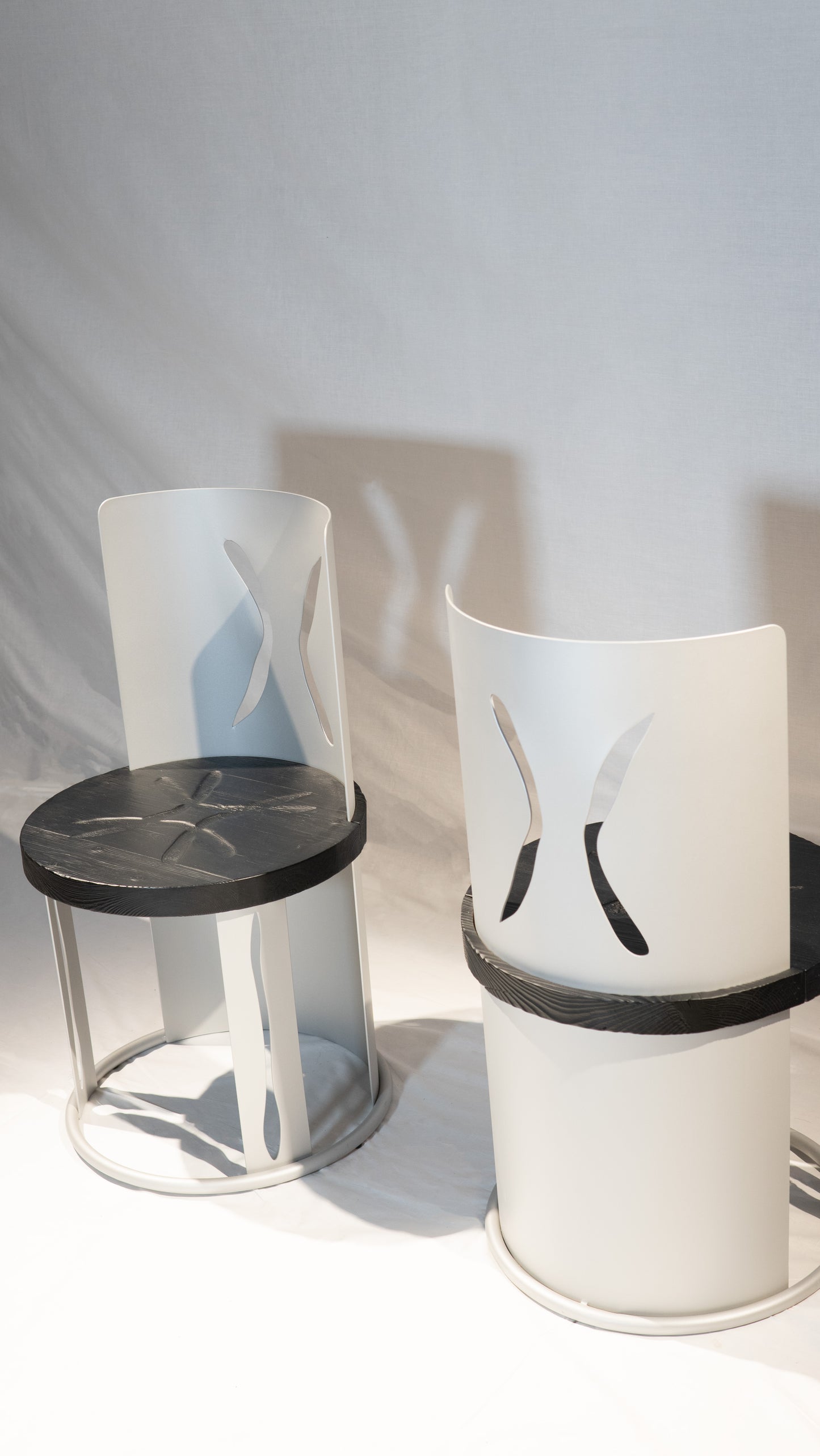 "Amnos" – A throne for stillness